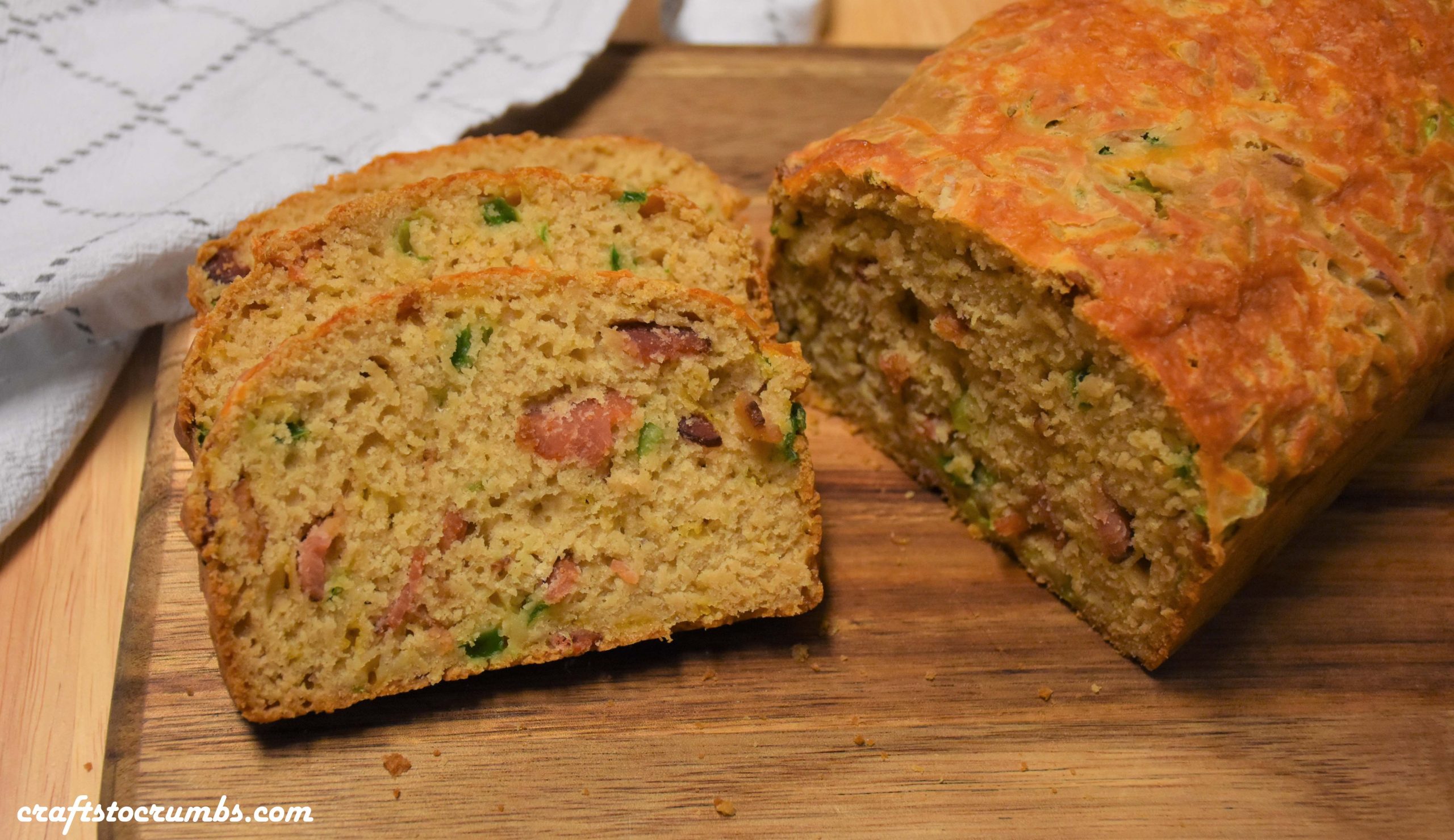Bacon Beer Cheese Bread – Crafts to Crumbs